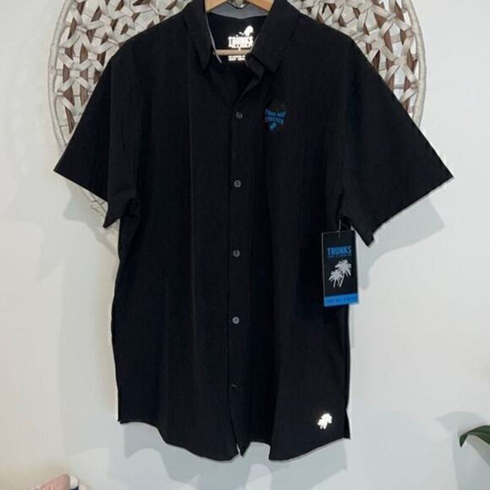 Trunks Surf & Swim gray short sleeve button down size large NWT